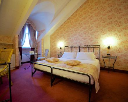 Book your 4 star hotel in Turin near the Porta Nuova station