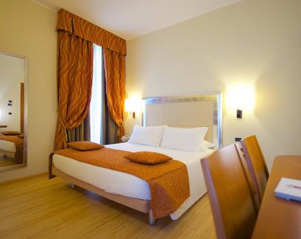 Book your 4 star hotel in Turin near the Porta Nuova station