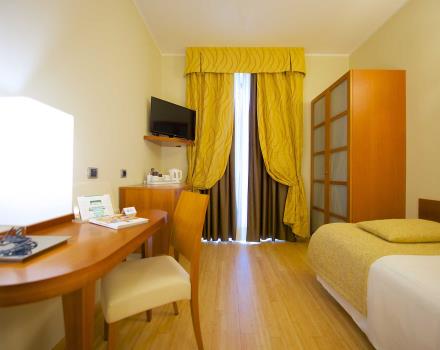 Book your 4 star hotel in Turin near the Porta Nuova station