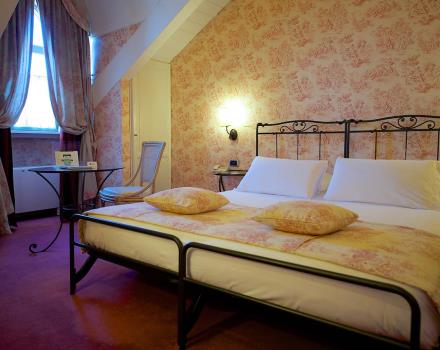 Book your 4 star hotel in Turin near the Porta Nuova station